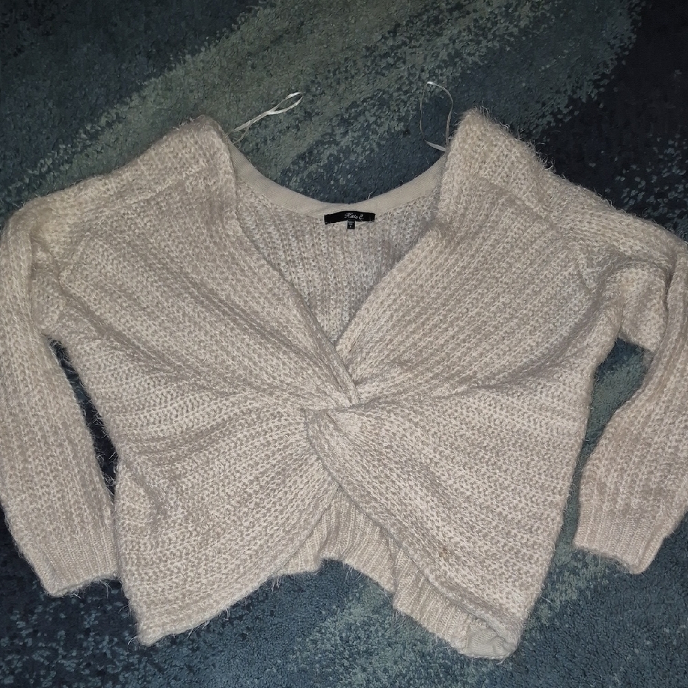 KATE C. Cozy Cream Women's Sweater..SUPER SOFT..size S But See Measurements